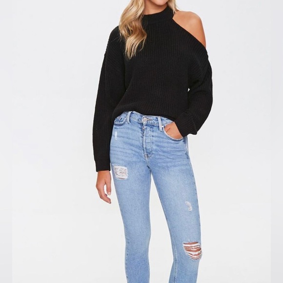 Sweaters - Off the shoulder chunky knit oversized sweater nwot